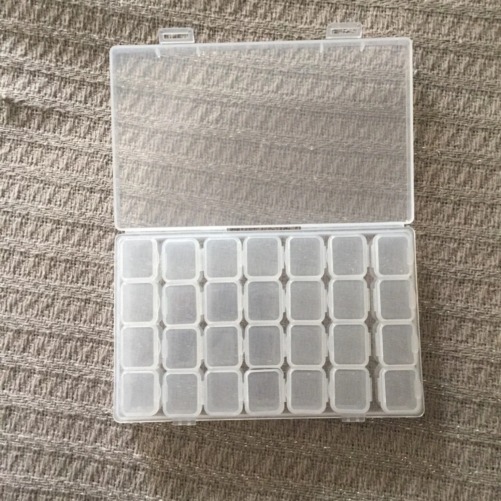 New 28 Slots Storage Box - Picture 4 of 4